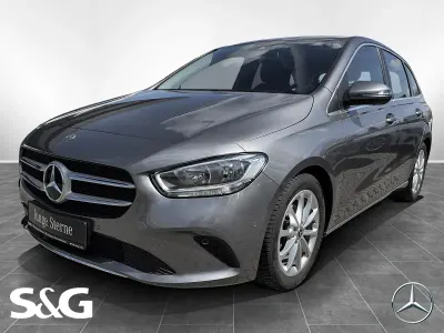 Gebraucht Mercedes B180 Progressive 136 PS (100 kW) 2019 Metalliclack mountaingrau Van / Kleinbus