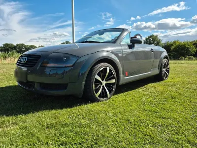 Gebraucht Audi TT Roadster Sport 179 PS (131 kW) 2000 Grau Cabrio