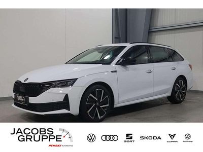 Weiß Gebraucht 2025 Skoda Octavia SportLine Kombi | 35.995 € (Teuer)