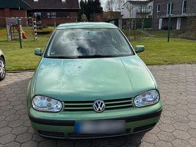 Gebraucht VW Golf IV 75 PS (55 kW) 2000 Grün Kleinwagen