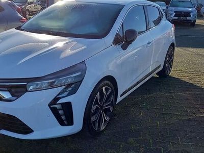 Weiß Gebraucht 2024 Mitsubishi Colt Select Limousine | 20.980 € (Fairer Preis)