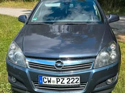 Gebraucht Opel Astra 2009 Grau Kombi