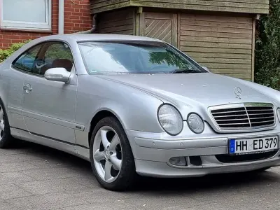 Gebraucht Mercedes CLK230 197 PS (144 kW) 2001 Silber Coupé