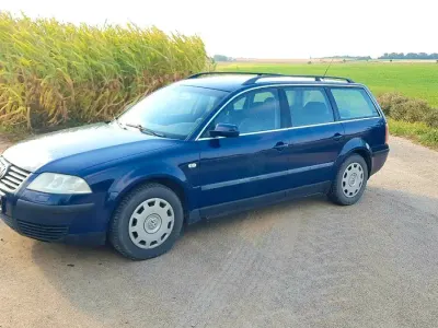 Gebraucht VW Passat Trendline 150 PS (110 kW) 2002 Blau Kombi