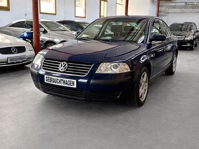 Gebraucht VW Passat 150 PS (110 kW) 2002 Blau Limousine