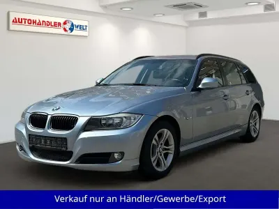 Gebraucht BMW 318 143 PS (105 kW) 2010 Blau Kombi