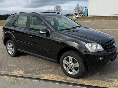 Gebraucht Mercedes ML280 190 PS (139 kW) 2009 Schwarz SUV