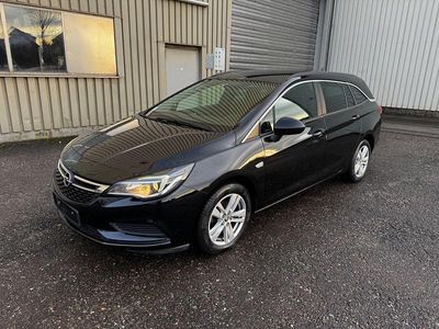 Używany Opel Astra 131 KM (96 kW) 2019 Czarny Kombi