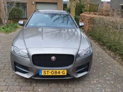 Używany Jaguar XF Sportbrake R-Sport 179 KM (131 kW) 2018 Szary Kombi