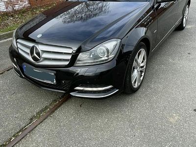Gebraucht Mercedes C220 Avantgarde 170 PS (125 kW) 2012 Schwarz Kombi