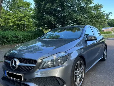Gebraucht Mercedes A180 AMG line 136 PS (100 kW) 2018 Grau Kleinwagen