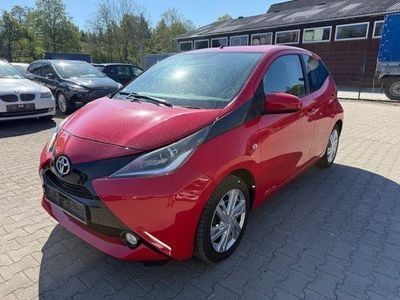 Rot Gebraucht 2014 Toyota Aygo X-play Kleinwagen | 7.400 € (Fairer Preis)