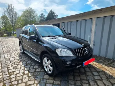 Gebraucht Mercedes ML320 224 PS (164 kW) 2006 Schwarz SUV