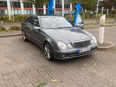Mercedes E500