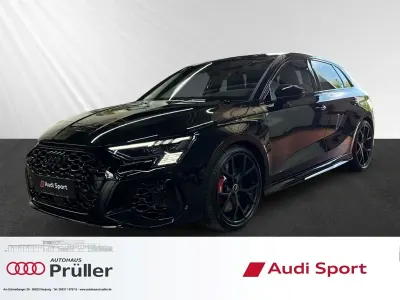 Gebraucht Audi RS3 Sport 400 PS (294 kW) 2023 Mythosschwarz metallic (schwarz) Limousine