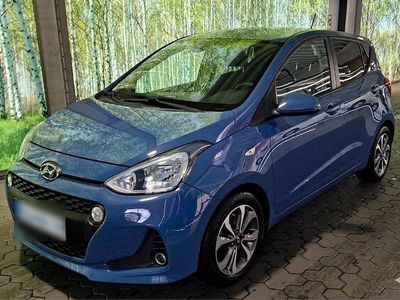 Gebraucht Hyundai i10 Trend 67 PS (49 kW) 2018 Blau Kleinwagen