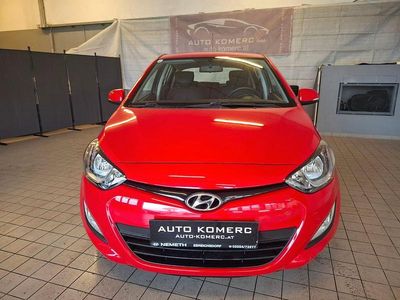 Gebraucht Hyundai i20 Intro Edition 86 PS (63 kW) 2013 Rot Kleinwagen