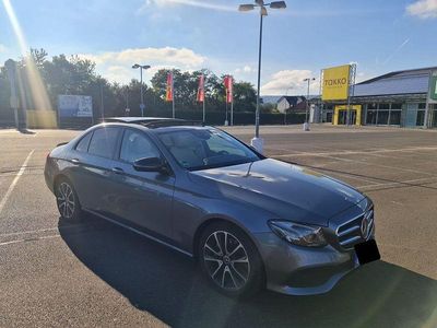 Mercedes E300