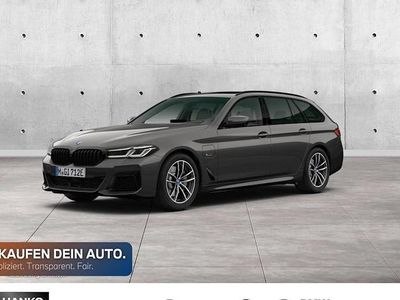 Second-hand BMW 530e Shadowline 292 CP (214 kW) 2023 Argintiu Break