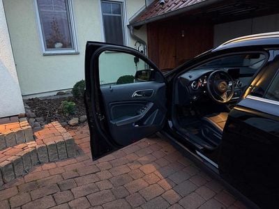 Usata Mercedes GLA250 210 CV (154 kW) 2017 Nero SUV