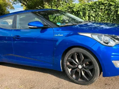 Gebraucht Hyundai Veloster Premium 140 PS (102 kW) 2012 Blau Kleinwagen