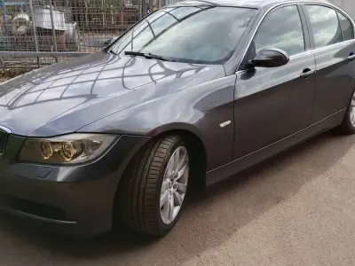 Gebraucht BMW 325 Sport Line 218 PS (160 kW) 2005 Sparkling graphite metallic Limousine