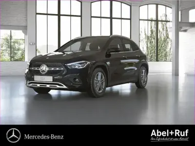 Gebraucht Mercedes GLA200 150 PS (110 kW) 2023 Schwarz SUV