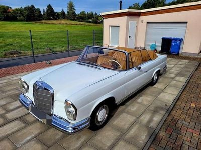 Gebraucht Mercedes 250 SE 150 PS (110 kW) 1966 Weiß Cabrio
