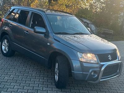 Grau Gebraucht 2006 Suzuki Grand Vitara Comfort SUV | 5.000 € (Guter Preis)