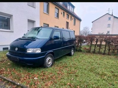 gebraucht VW Multivan 2.5 tdi mit 151ps 2 Zonen klimatronic