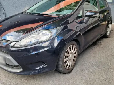 Gebraucht Ford Fiesta 90 PS (66 kW) 2009 Violet Limousine