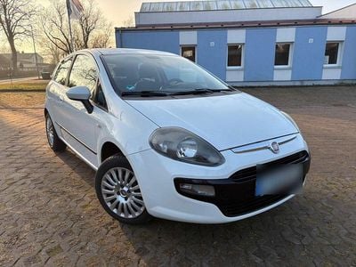 Gebraucht Fiat Punto Evo 70 PS (51 kW) 2011 Weiß Kleinwagen