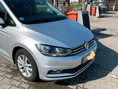 Gebraucht VW Touran 150 PS (110 kW) 2017 Silber Van / Kleinbus