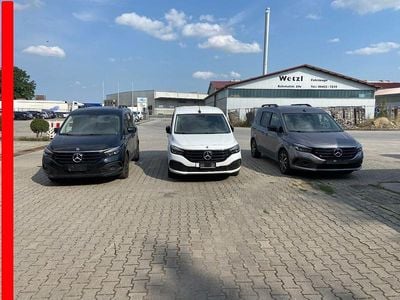 Mercedes EQT200
