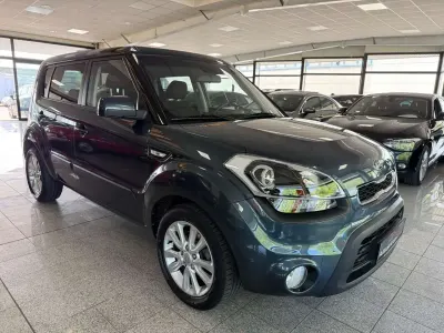 Usata Kia Soul 140 CV (102 kW) 2013 Blu SUV