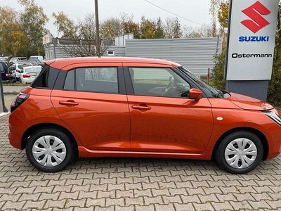 Gebraucht Suzuki Swift Club 83 PS (61 kW) 2024 Orange Kleinwagen