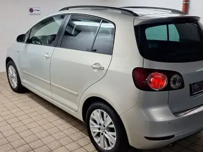 Gebraucht VW Golf VII Life 105 PS (77 kW) 2014 Grau Limousine