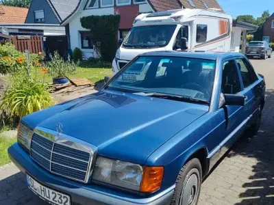 Gebraucht Mercedes 190 109 PS (80 kW) 1992 Blau Limousine