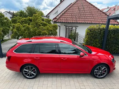 Gebraucht Skoda Octavia RS 184 PS (135 kW) 2014 Rot Kombi