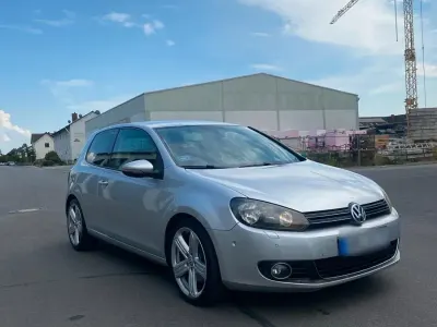 Gebraucht VW Golf VI Highline 160 PS (117 kW) 2009 Silber Kleinwagen