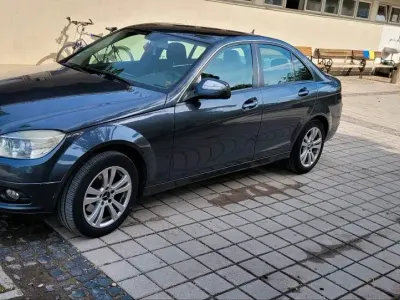 Gebraucht Mercedes C200 135 PS (99 kW) 2007 Grau Limousine