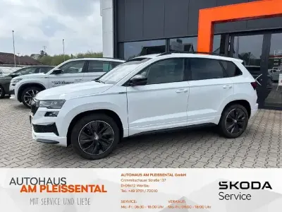 Gebraucht Skoda Karoq SportLine 150 PS (110 kW) 2024 Weiss SUV