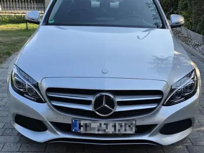 Gebraucht Mercedes C400 Avantgarde 333 PS (244 kW) 2015 Limousine