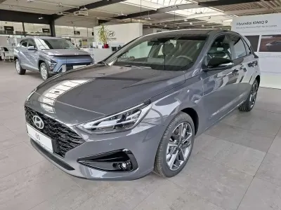 Gebraucht Hyundai i30 Advantage 115 PS (84 kW) 2026 Ecotronic grey Limousine