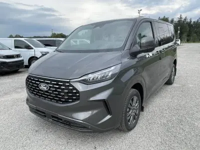 Neu Ford Tourneo Custom Titanium 170 PS (125 kW) 2026 Grau, magnetic grau Van