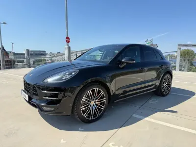 Gebraucht Porsche Macan Turbo Performance Package 441 PS (324 kW) 2017 Schwarz SUV