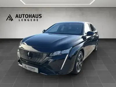 Gebraucht Peugeot 308 131 PS (96 kW) 2024 Schwarz Limousine