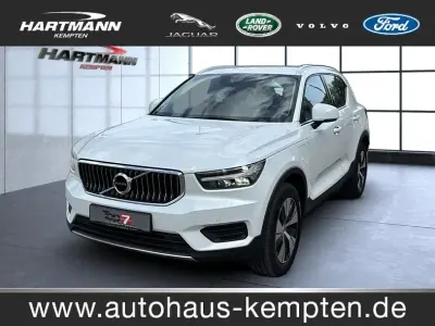 Gebraucht Volvo XC40 Inscription 211 PS (155 kW) 2022 Weiß SUV