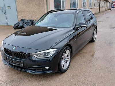 Gebraucht BMW 320 Sport Line 190 PS (139 kW) 2015 Schwarz Kombi