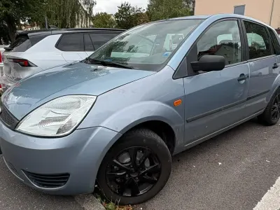 Gebraucht Ford Fiesta 80 PS (58 kW) 2005 Silber Kleinwagen